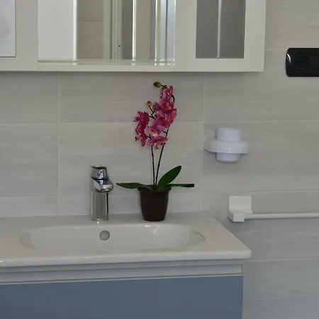 Case Franzero 게스트하우스